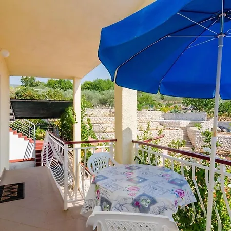 アパート & Bluemoon - Basic Studio With Patio And Side Sea V... *